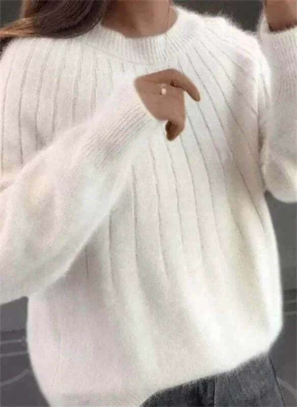 Damski miękki sweter z kaszmiru lub podobny