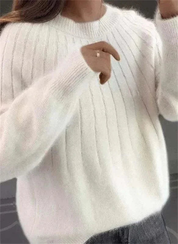 Women's Soft Cashmere Sweater | Warm and Elegant