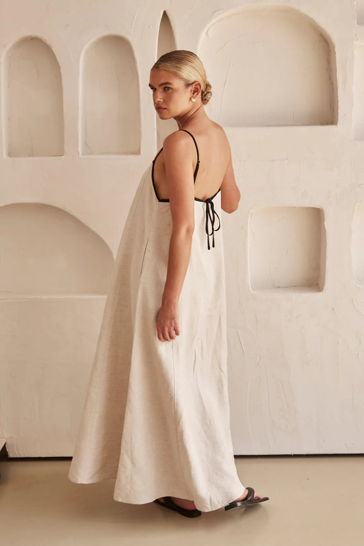 Dámské špagetové šaty maxi | Elegantní svatební hostinský styl