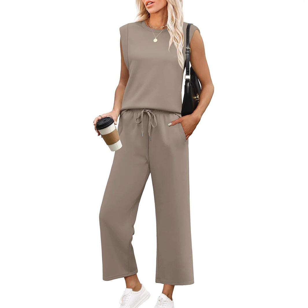 Set lounge damă cu două piese | Bluza cu mâneci lungi și pantaloni scurtați cu picioare largi